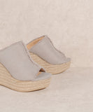 Bliss Cloth Distressed Linen Wedge